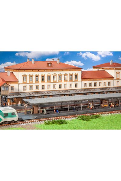 Faller 1:87 Ho Maket Friedrichstadt Passenger Peron-120105
