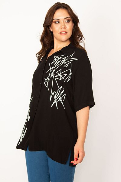 Şans Women's Large Size Black Front Buttoned Print Detailed Woven Viscose Fabric Shirt 65n33535