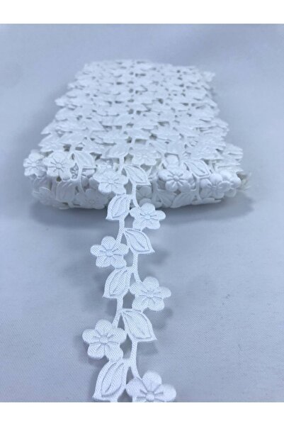 Bride Aksesuar Dünyası 5 metri de panglică decorativă din frunze de satin alb...