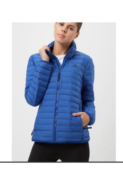adidas معطف أزرق من ريش الإوز للنساء من Varilite Soft Cy8728