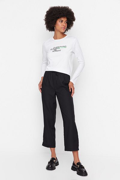 Trendyol Collection Schwarze gewebte Hose mit hoher Taille TWOAW23PL00140