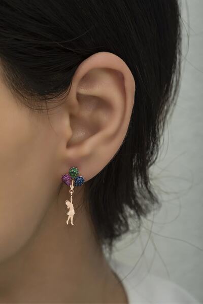 Nereze 925 Ayar Gümüş Sallantılı Balonlu Kadın Küpe