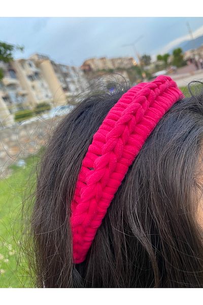 Nevdusha Design Combed Cotton Yarn Chain Look Knitted Crown