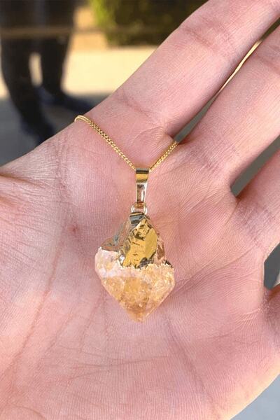 Tesbih Atölyesi Sertifikalı Ham Para Mıknatısı Doğal Sitrin Taşı Kolye (24K ALTIN KAPLAMA)