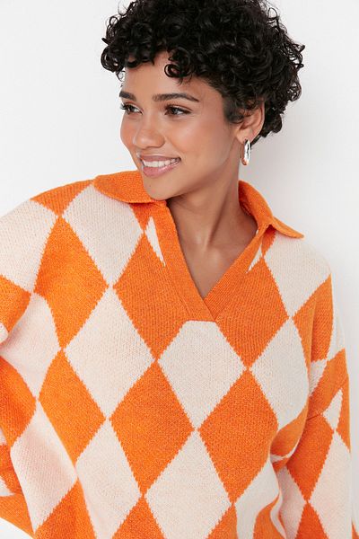 Trendyol Collection Měkká textura – vzorovaný oranžový široký pletený svetr Twoaw23Kz00904