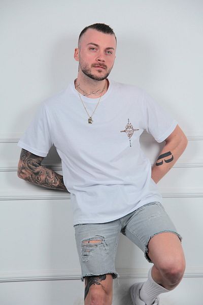 MODAGEN Λευκό μπλουζάκι Unisex Skull Blade Printed Oversize