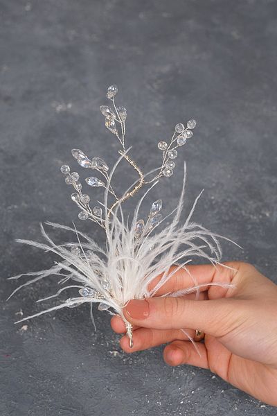 Bride Aksesuar Dünyası Accesoriu de păr de mireasă cu două fețe, cu pene și cristale, personalizate pentru mirese – Coroană – Coroană – Coroană