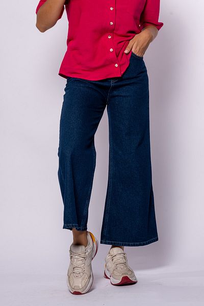 Grenj Fashion Pantaloni albaștri scurti evazați