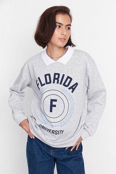 Trendyol Collection Polo límec s potiskem Snow Melange Silný fleece uvnitř Pletená mikina TWOAW23SW00113