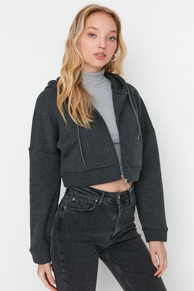 Trendyol Collection Antracitová mikina na zip s kapucí, tlustý fleece uvnitř TWOAW23SW00028