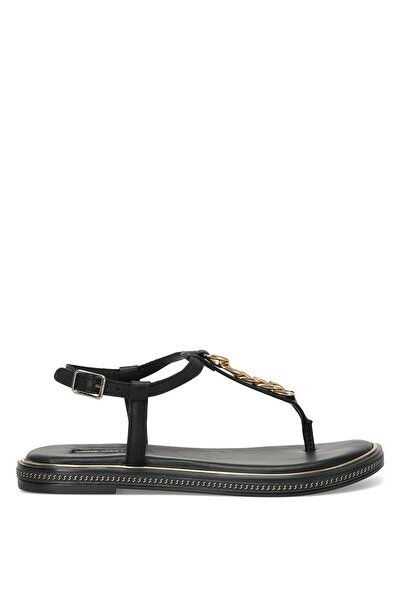 Nine West صندل مسطح أسود للنساء من Bombu 2fx