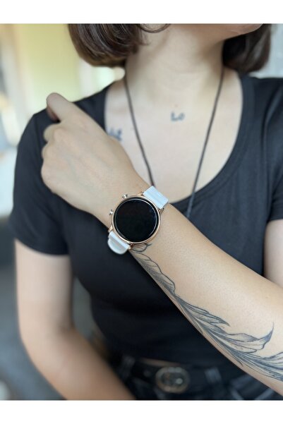 İSTLİV Unisex Beyaz Silikon Kordon Dijital Kol Saati