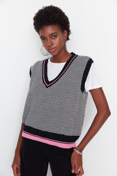 Trendyol Collection Темно-синій светр з геометричним візерунком Suveter V-подібним вирізом TWOAW22BZ0051