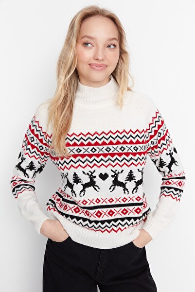 Trendyol Collection Svetr z ecru vánočního žakárového úpletu