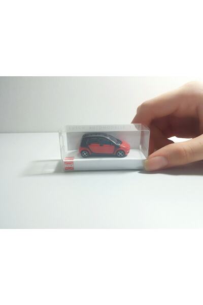 Busch 1/87 Ho Smart Forfour Red -Miniature Model