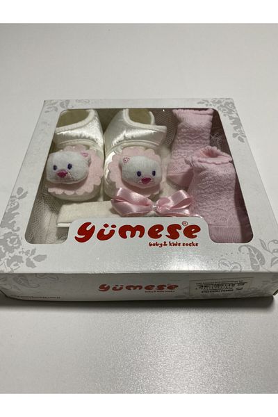 Yumese Baby Girl Ecru 3-Piece Toy Booties Set