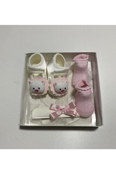 Yumese Baby Girl Ecru 3-Piece Toy Booties Set
