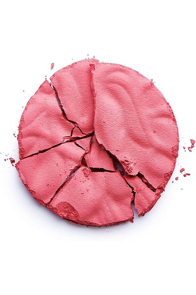 Revolution Blusher Reloaded Rose Kiss Blush / Rose Kiss From Makeup Revolution 7.5 Gr