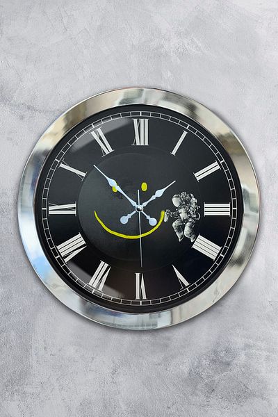 Kasva Concept Gift 36 cm Chrome Metal Martian Wall Clock
