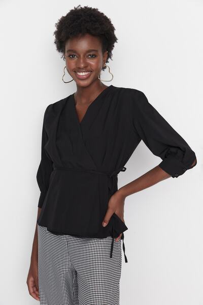 Trendyol Collection Λεπτομερής υφασμένη μπλούζα μαύρη γραβάτα TWOAW23BZ00357