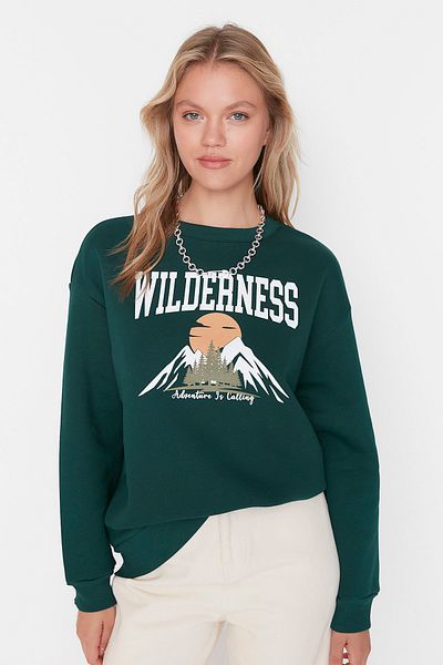 Trendyol Collection Smaragdově zelená tištěná tlustá fleece uvnitř Uvolněná/pohodlná pletená mikina TWOAW23SW00559