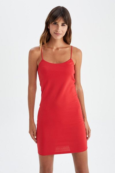 DeFacto Figurbetontes Kleid mit Seilträgern