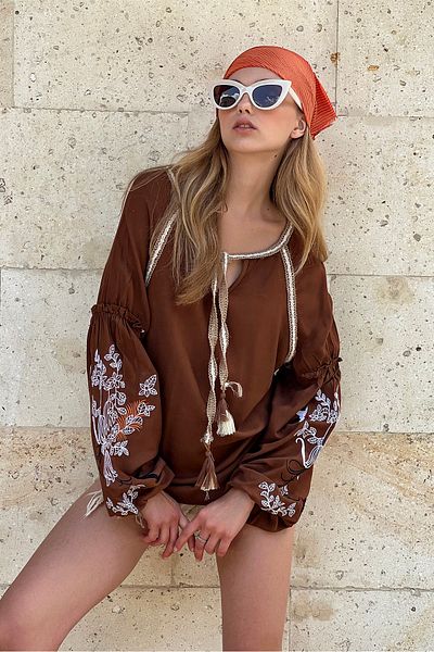Trend Alaçatı Stili Γυναικεία καφέ μανίκια με κέντημα Raffia Λεπτομερής υφαντή μπλούζα με φούντες ALC-X8904