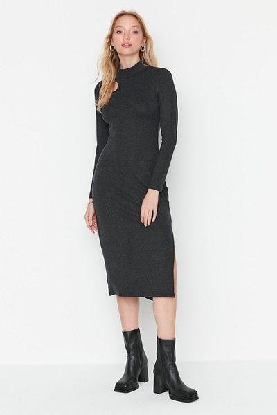 Trendyol Collection Černé pletené šaty Bodycon TWOAW23EL00734