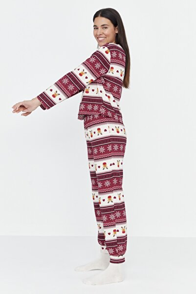 Trendyol Collection Tarka 100% pamut karácsonyi témájú mintás kötött pizsama szett THMAW23PT00315