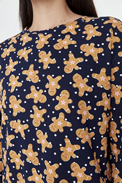 Trendyol Collection Námořnická modrá 100% bavlna Pletená noční košile s vánočním motivem THMAW23GC00018