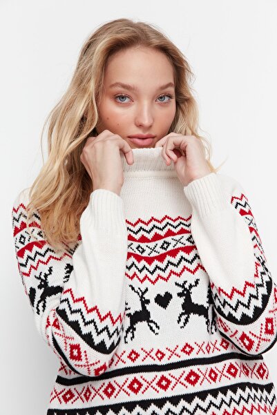 Trendyol Collection Pullover - Ecru - Normal