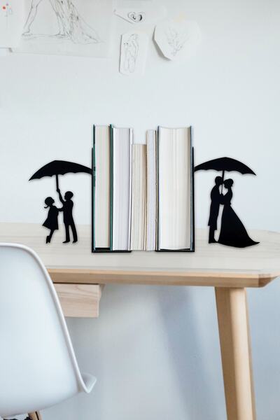 Hobi Demir Sanat Metal Book Holder Book Support with Love Figure in the Rain,...
