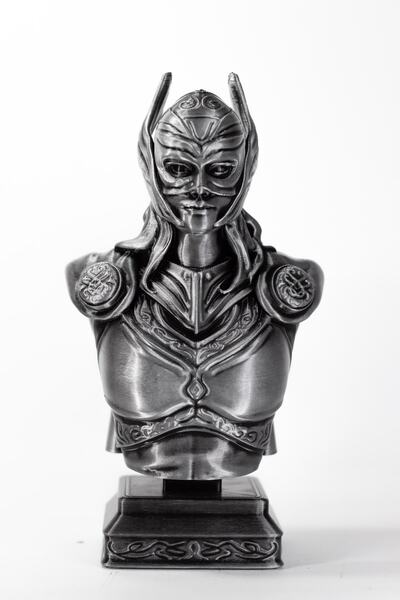 dream3d She Thor Büst / Figür - 10 Cm