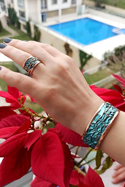 Fildişi Aksesuar Turquoise Color Relief Pattern Shaped Handmade Adjustable Copper Women's Ring and Bracelet Set