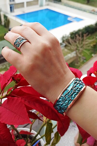 Fildişi Aksesuar Turquoise Color Relief Pattern Shaped Handmade Adjustable Copper Women's Ring and Bracelet Set