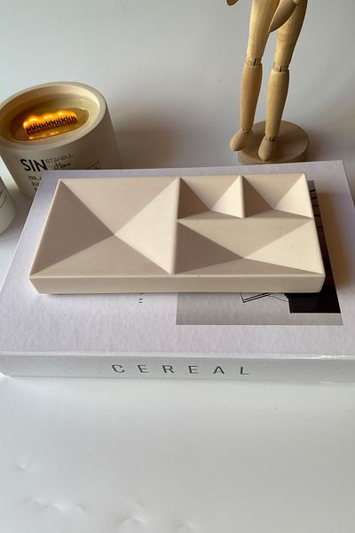 sin istanbul Concrete Jewelery Jewelry Plate Beige