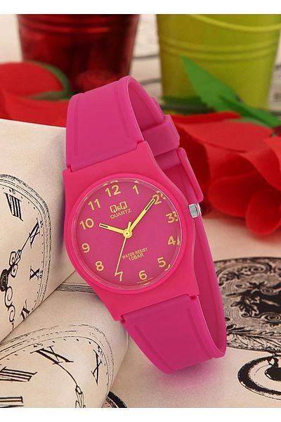 Q&Q Waterproof Silicone Cord Women's Wristwatch Vp34