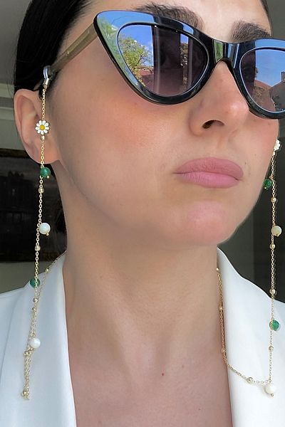 Natural Jewelleryy Women's Daisy Figured Mother of Pearl and Aventurine Natural Stone Glasses Chain