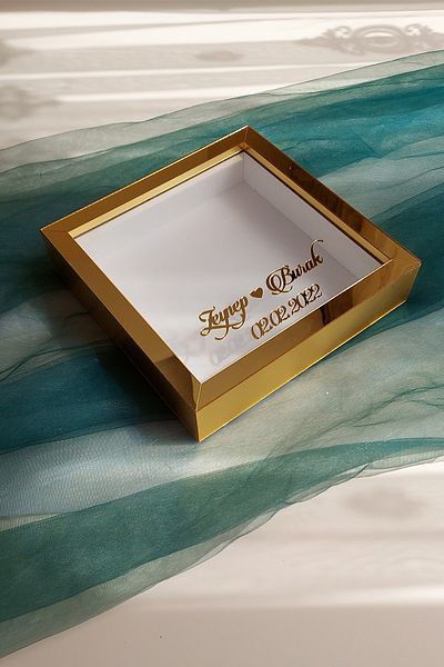 Verda Çerçeve 25x25 Cm Gold Plexi Covered Rose Memory Frame!Rose Box