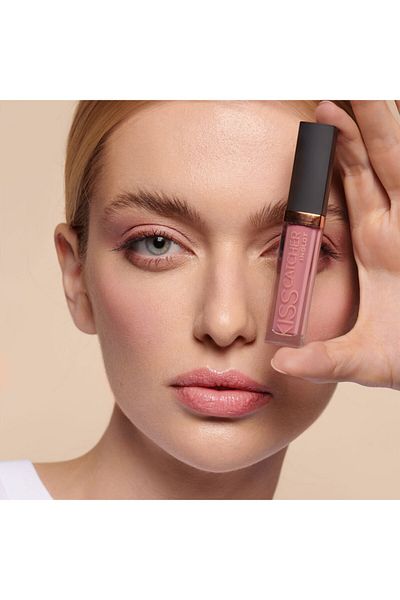INGLOT أحمر شفاه سائل كيس كاتشر بمزيج حريري 03