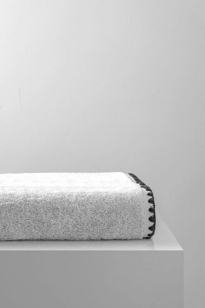 Upline Janine Light Gray Bath Towel 90x140