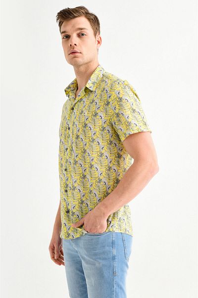 Avva Men's Yellow Printed Apache Collar Slim Fit Short Sleeve Shirt A01y2049