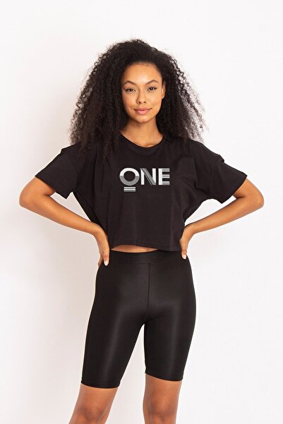 BESTTRENDY بلوزة قصيرة كبيرة الحجم للسيدات من Griland باللون الأسود مطبوعة