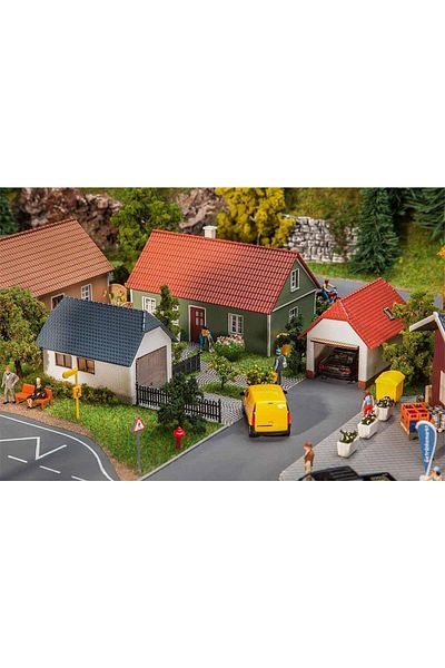 Faller 1:87 Ho Blue And Red Roofed Car Garage