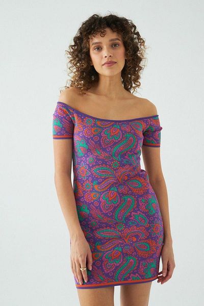 JU Lilafarbenes Strickkleid mit Paisley-Muster und dünnen Trägern