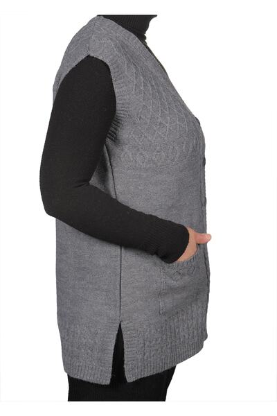 Fresh&Moda Plus Size Women's Gray Buttoned Vest