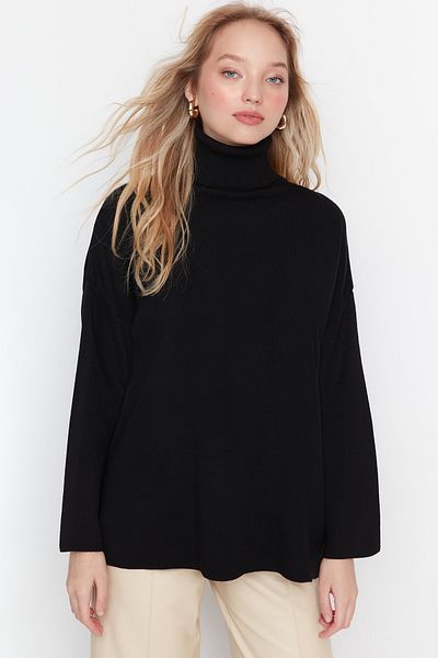 Trendyol Collection Schwarzer Basic-Strickpullover mit weitem Schnitt TWOAW23KZ00206