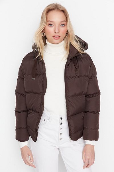 Trendyol Collection Dunkelbrauner, wasserabweisender, aufblasbarer Anorak-Mantel mit übergroßer Passform und Kapuze TWOAW21MO0022
