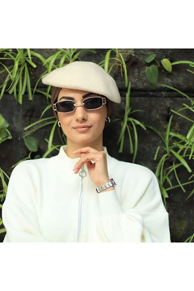 LOOKUP Women's Black Rectangular Gold Framed Vintage Sunglasses