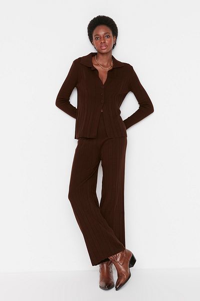 Trendyol Collection Brown Polo Collar Knitwear Top and Bottom Set TWOAW23AU00103